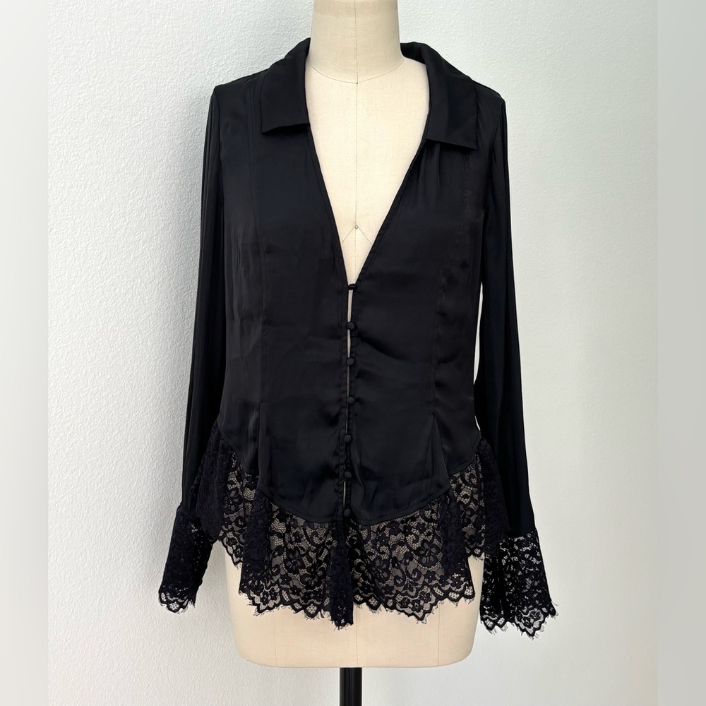 Free People Ester Lace Blouse NWT Silky Black Eyelash Lace Covered Buttons M - Picture 2 of 9